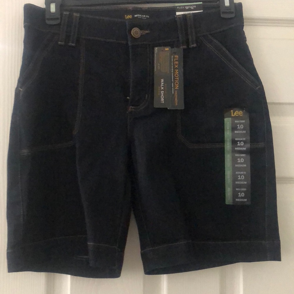 Lee flex motion walking jean shorts